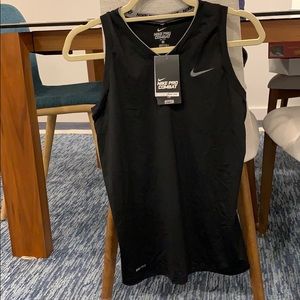 Nike Black Sleeveless Training Top size small